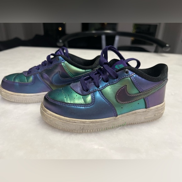 NIKE Air Jordan - Metallic! Rare One of a Kind! Toddler 9c EXCELLENT CONDITION - Picture 3 of 4